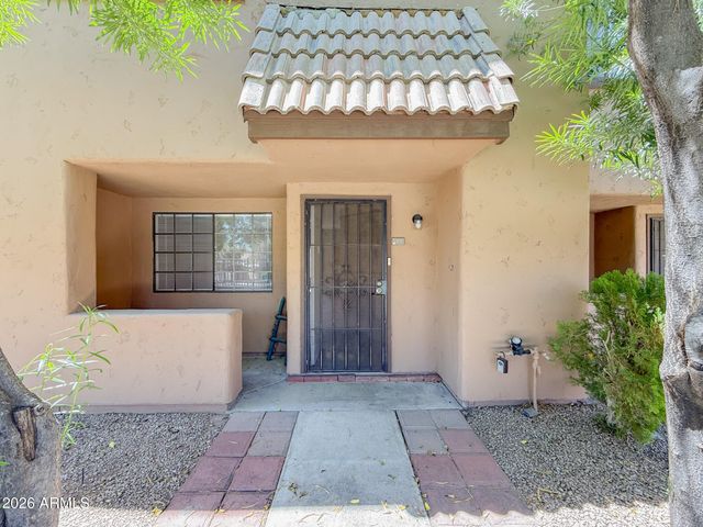 1935 W MORTEN Avenue 27, Phoenix, AZ 85021