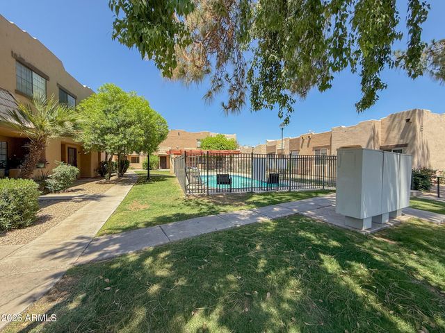 1935 W MORTEN Avenue 27, Phoenix, AZ 85021