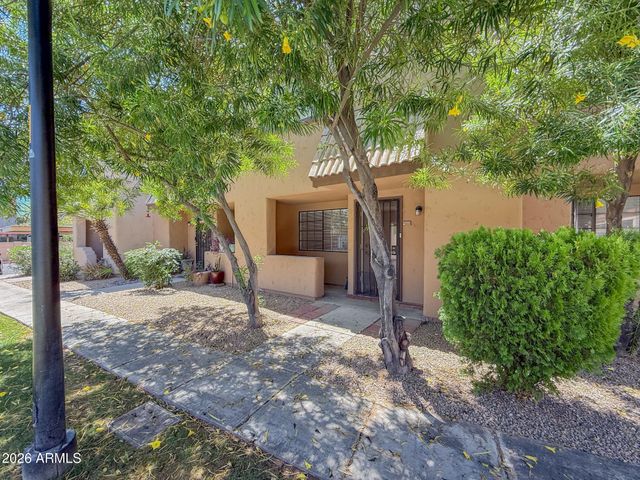 1935 W MORTEN Avenue 27, Phoenix, AZ 85021