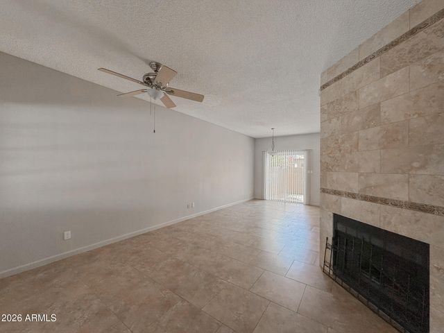 1935 W MORTEN Avenue 27, Phoenix, AZ 85021