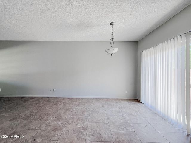 1935 W MORTEN Avenue 27, Phoenix, AZ 85021