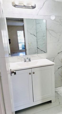 1500 N Congress Ave B37, West Palm Beach, FL 33401