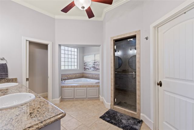 636 Turner Drive, Trinidad, TX 75163