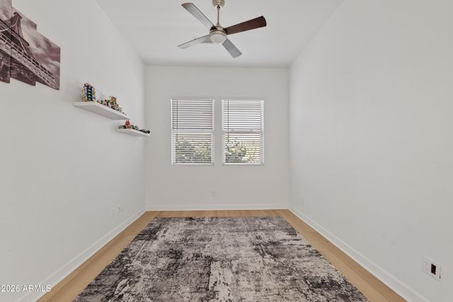 10204 E THUNDERBOLT Avenue, Mesa, AZ 85212