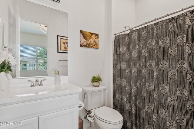 10204 E THUNDERBOLT Avenue, Mesa, AZ 85212