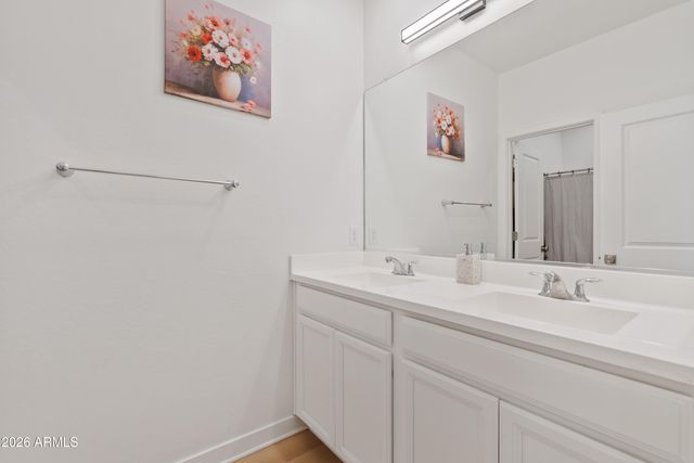 10204 E THUNDERBOLT Avenue, Mesa, AZ 85212