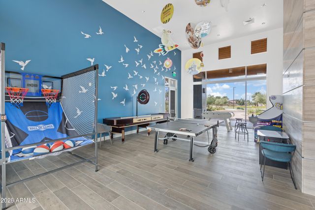 10204 E THUNDERBOLT Avenue, Mesa, AZ 85212