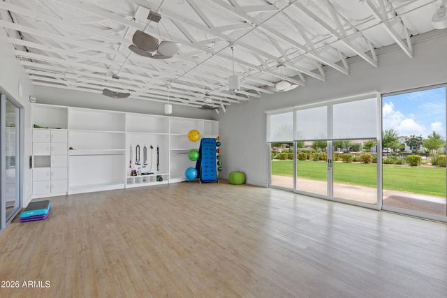 10204 E THUNDERBOLT Avenue, Mesa, AZ 85212