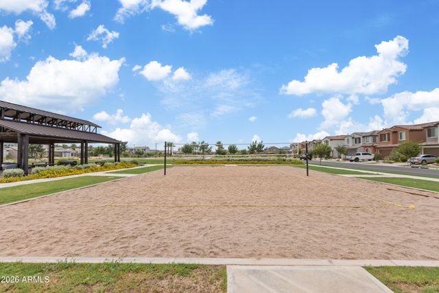 10204 E THUNDERBOLT Avenue, Mesa, AZ 85212