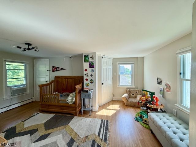 57 Bonnell St, Flemington Boro, NJ 08822