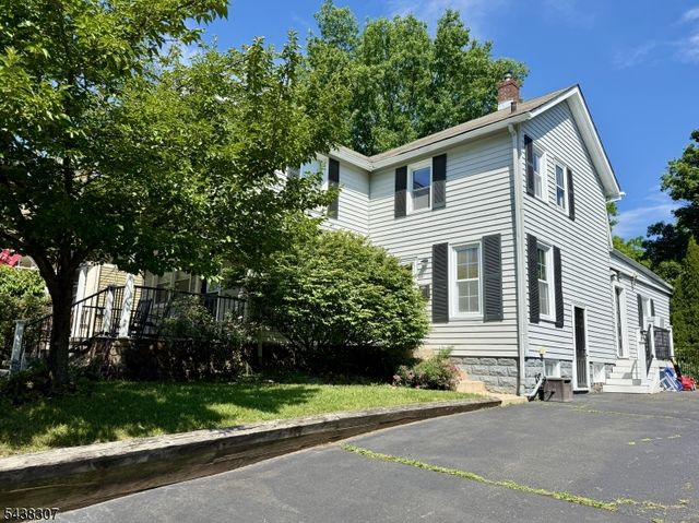 57 Bonnell St, Flemington Boro, NJ 08822