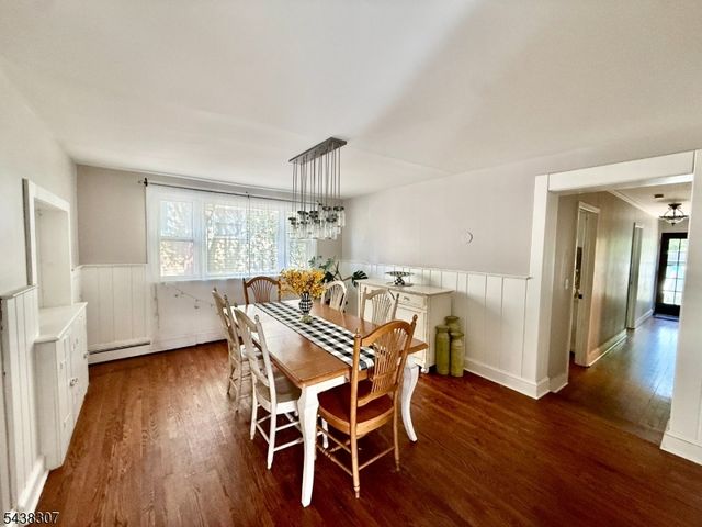 57 Bonnell St, Flemington Boro, NJ 08822