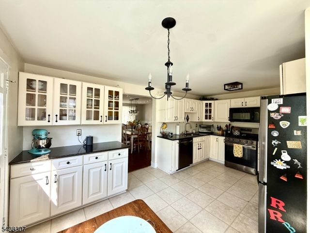 57 Bonnell St, Flemington Boro, NJ 08822