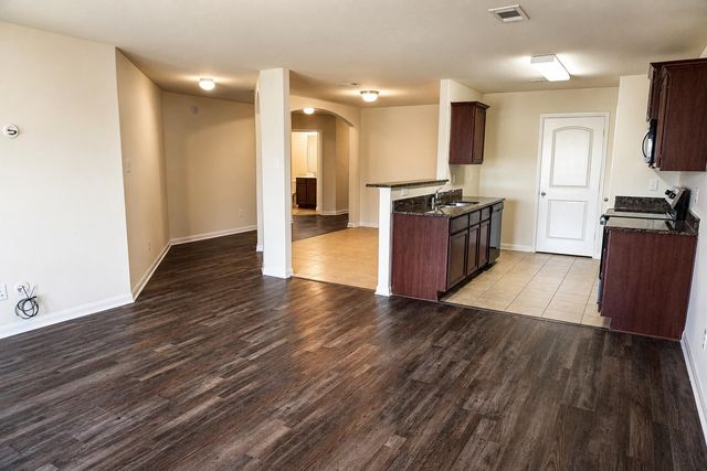 9418 Sky Blue Drive, Rosharon, TX 77583