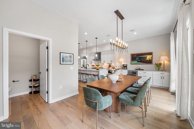 3117 PIERVIEW LN, Philadelphia, PA 19125