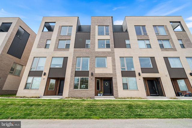 3117 PIERVIEW LN, Philadelphia, PA 19125