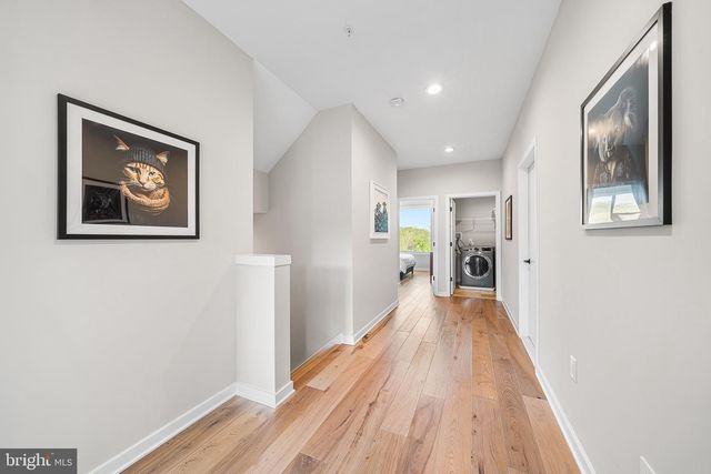 3117 PIERVIEW LN, Philadelphia, PA 19125