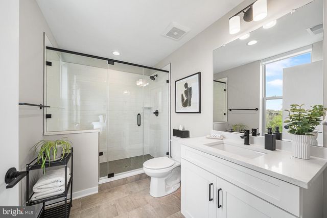 3117 PIERVIEW LN, Philadelphia, PA 19125