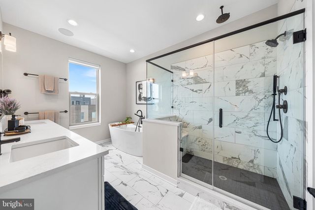 3117 PIERVIEW LN, Philadelphia, PA 19125