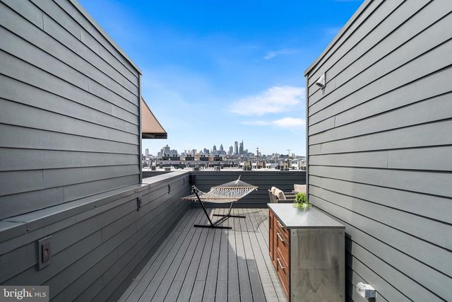 3117 PIERVIEW LN, Philadelphia, PA 19125