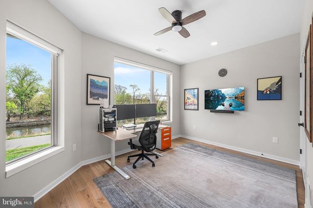 3117 PIERVIEW LN, Philadelphia, PA 19125