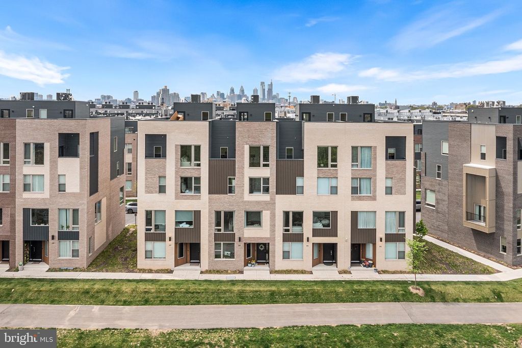 3117 PIERVIEW LN, Philadelphia, PA 19125