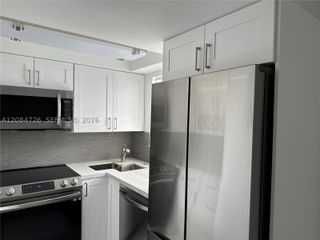 1333 E Hallandale Beach Blvd 423, Hallandale Beach, FL 33009