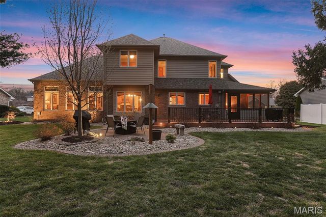 107 Pleasant Ridge Drive, Edwardsville, IL 62025