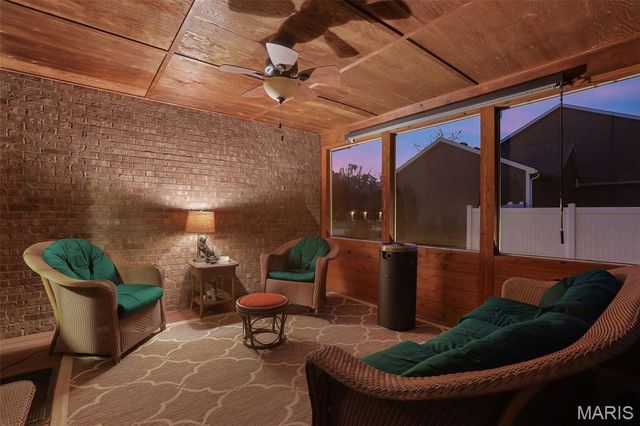 107 Pleasant Ridge Drive, Edwardsville, IL 62025