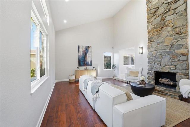 18874 Mount Cimarron Street, Fountain Valley, CA 92708