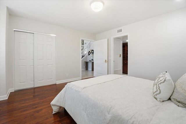 18874 Mount Cimarron Street, Fountain Valley, CA 92708