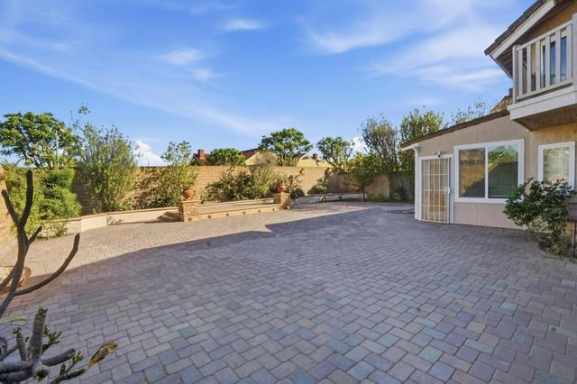 18874 Mount Cimarron Street, Fountain Valley, CA 92708