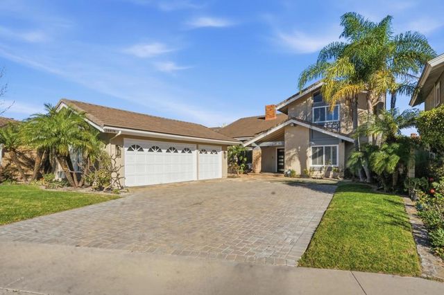 18874 Mount Cimarron Street, Fountain Valley, CA 92708