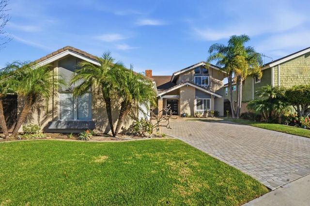 18874 Mount Cimarron Street, Fountain Valley, CA 92708