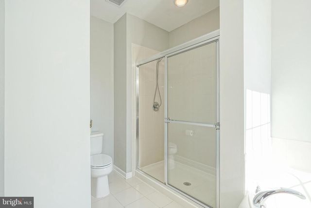 226 BREEDERS CUP DR, Cherry Hill, NJ 08002