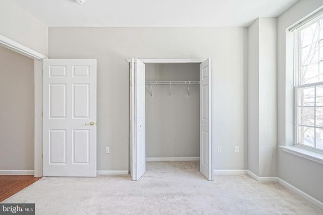 226 BREEDERS CUP DR, Cherry Hill, NJ 08002