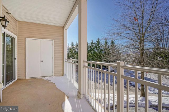 226 BREEDERS CUP DR, Cherry Hill, NJ 08002