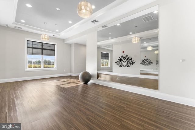 226 BREEDERS CUP DR, Cherry Hill, NJ 08002