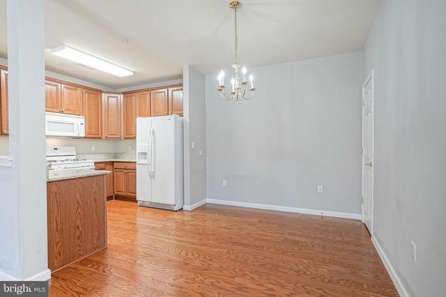 226 BREEDERS CUP DR, Cherry Hill, NJ 08002