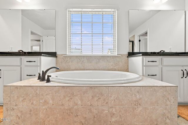 906 Avalon Drive, Mebane, NC 27302
