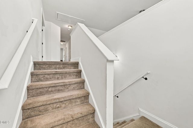 906 Avalon Drive, Mebane, NC 27302