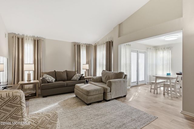 891B Stratford Court B, Manchester, NJ 08759