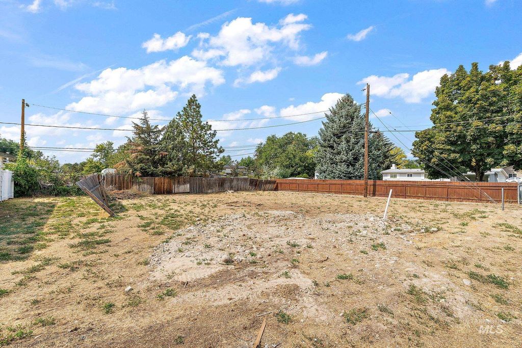 975 Patrick, Boise, ID 83709 photo 4