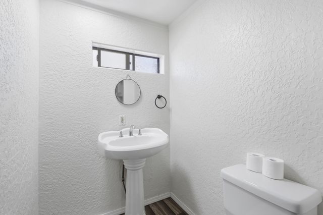 730 Vista Del Camino Street SW, Albuquerque, NM 87105