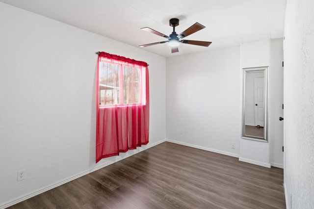 730 Vista Del Camino Street SW, Albuquerque, NM 87105