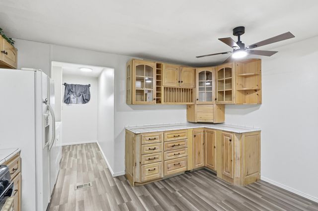 730 Vista Del Camino Street SW, Albuquerque, NM 87105