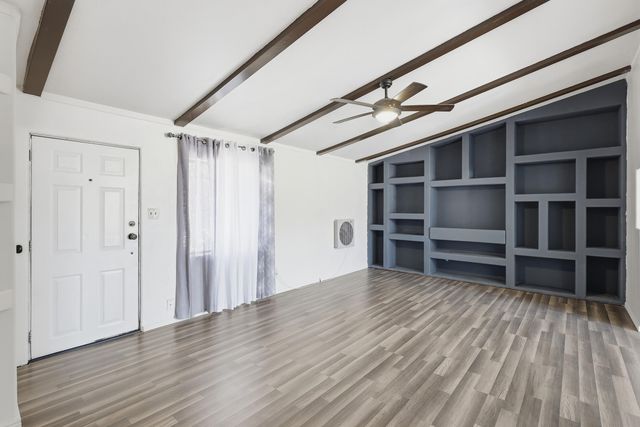 730 Vista Del Camino Street SW, Albuquerque, NM 87105