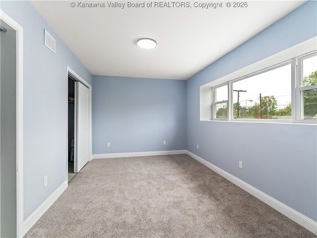 914 Park Drive, Dunbar, WV 25064