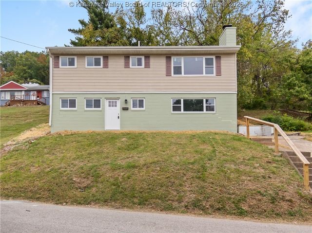 914 Park Drive, Dunbar, WV 25064