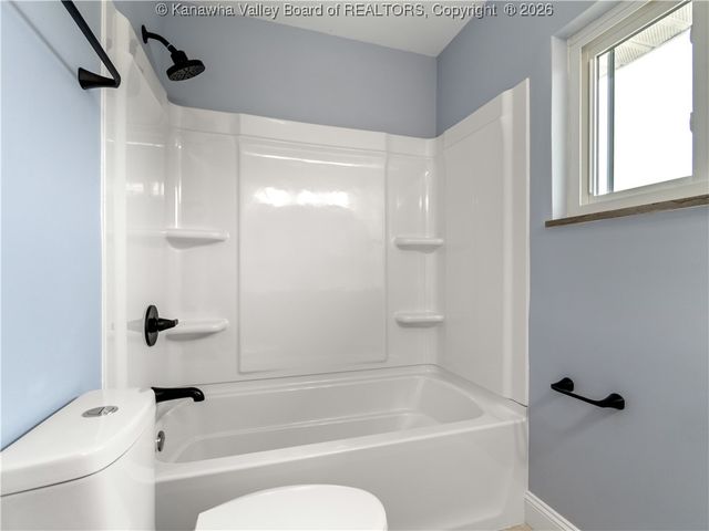 914 Park Drive, Dunbar, WV 25064